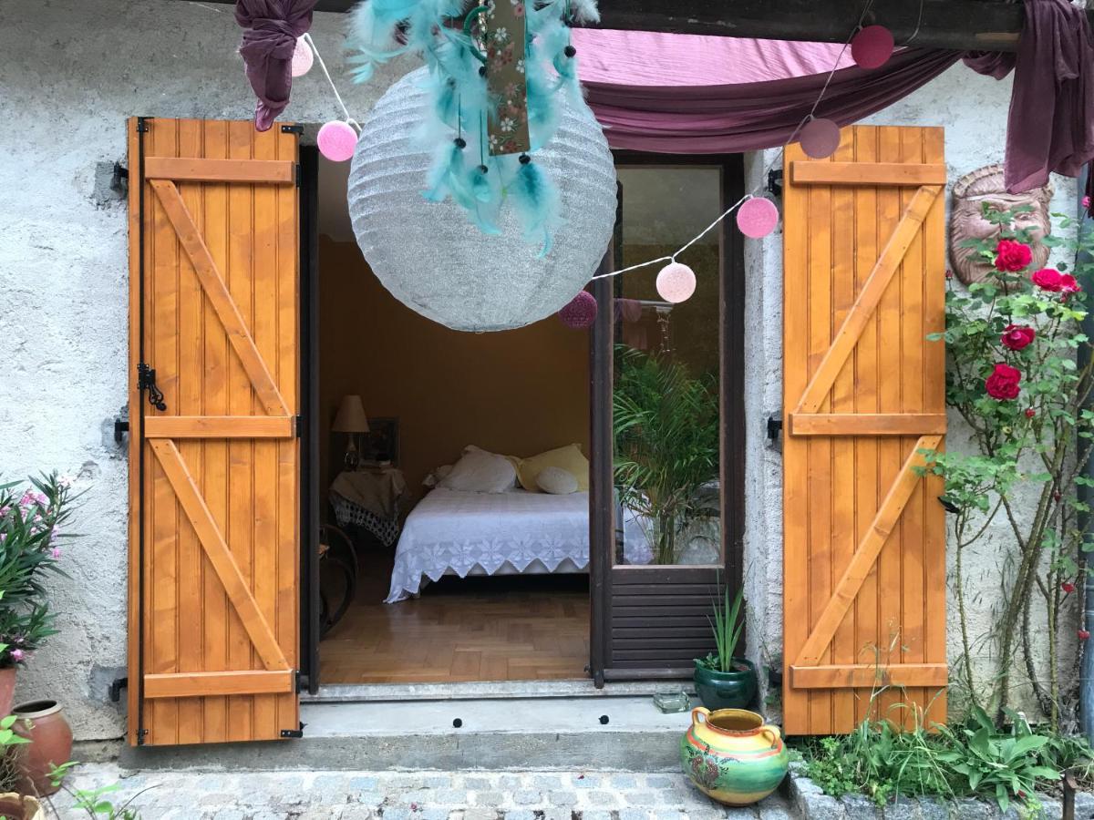 Au Pain Des Anges Hotel Saint-Gervais en-Belin Екстериор снимка
