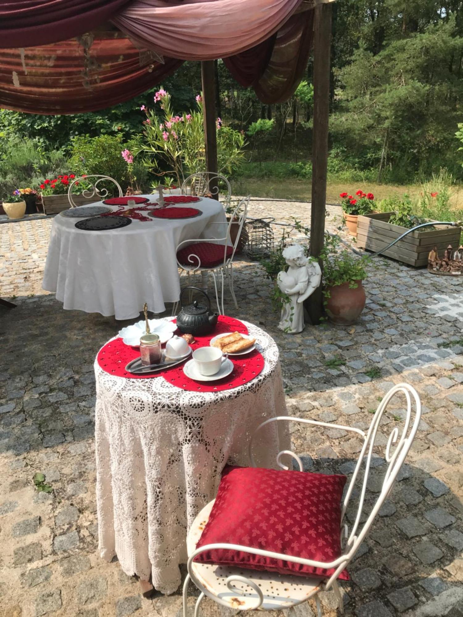 Au Pain Des Anges Hotel Saint-Gervais en-Belin Екстериор снимка